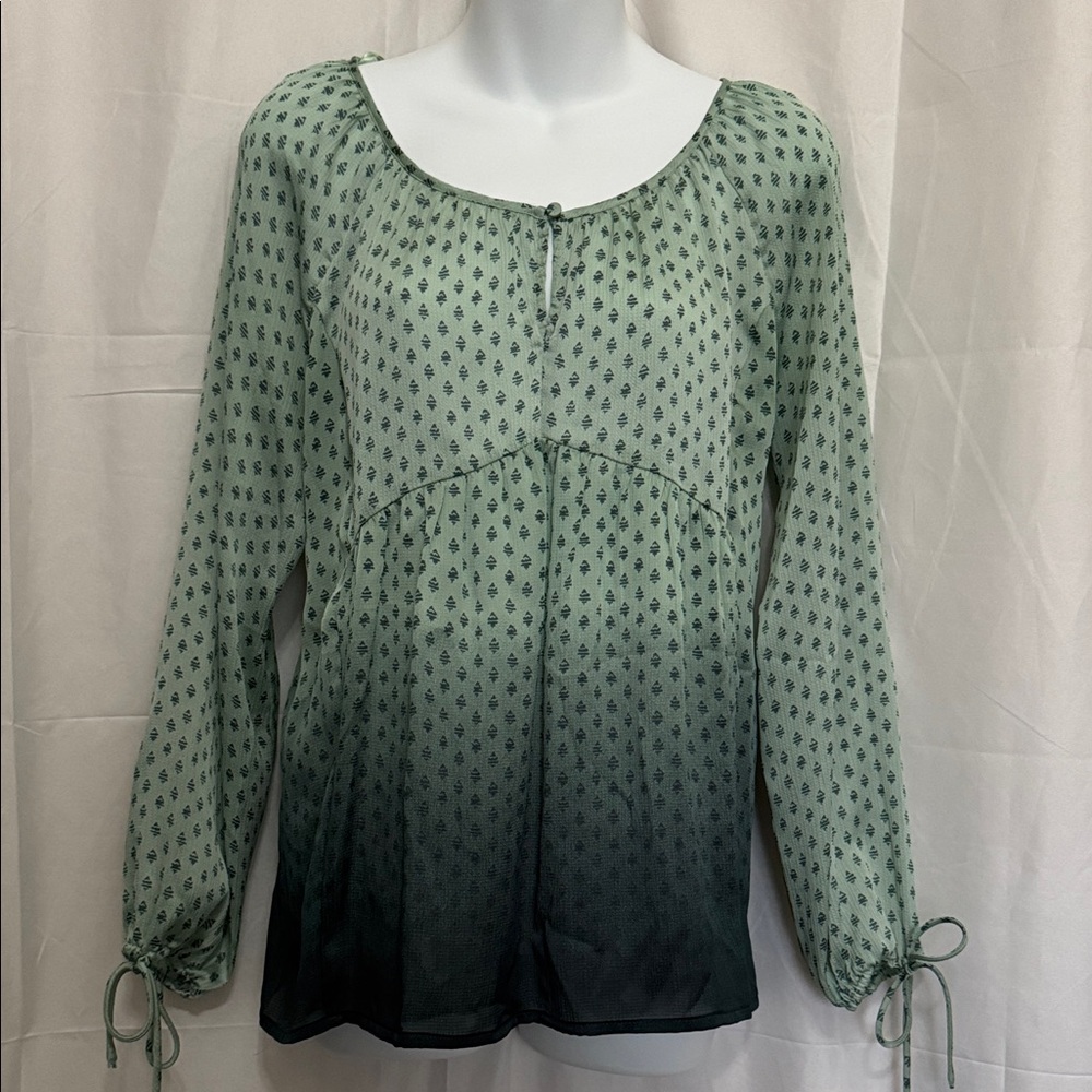 Chic Mint Patterned Blouse